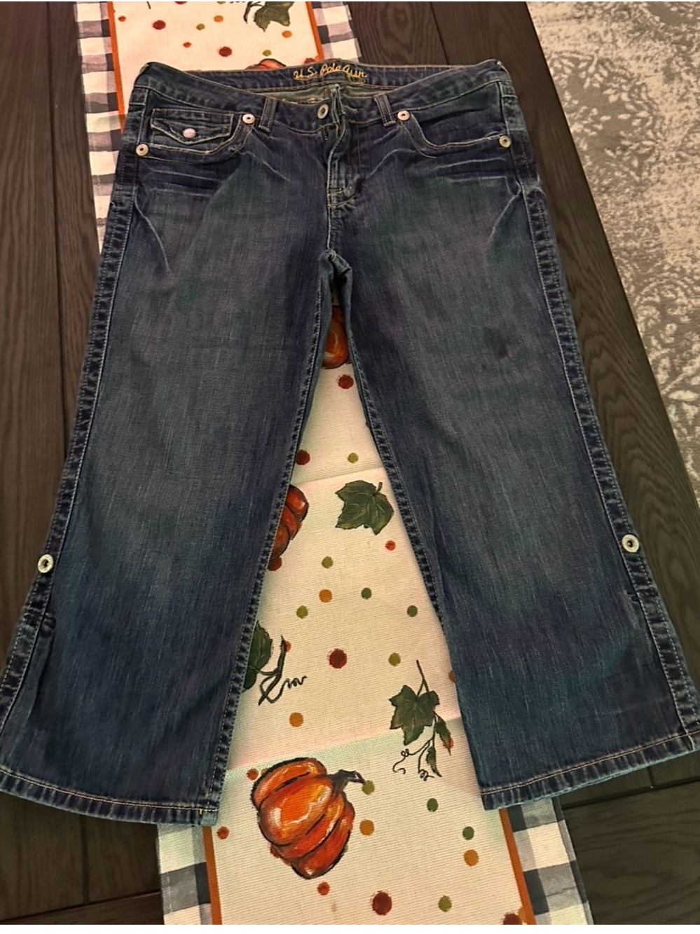 Vintage U.S. Polo Assn. dark wash denim capris size 13/14 vgc.